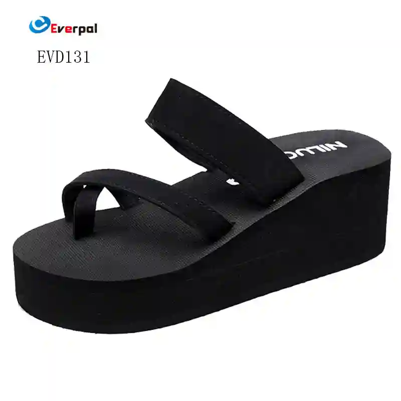 รองเท้าแตะ Flip Flops ของผู้หญิงกลายเป็นเทรนด์ใหม่ในรองเท้าลำลองหรือไม่?